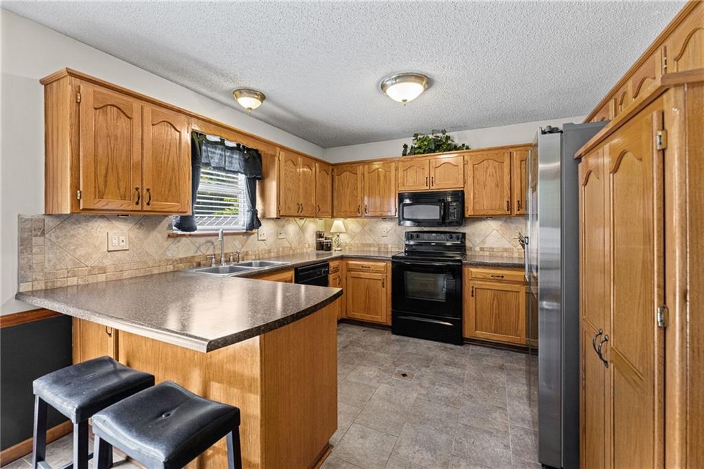 1109 NW Creekside Court