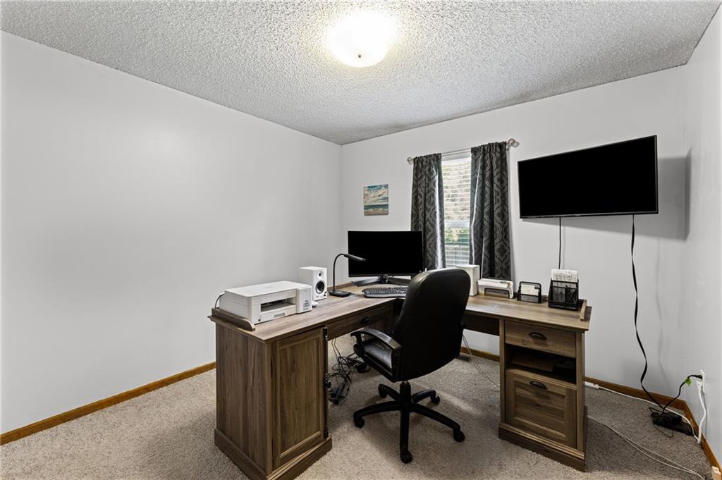 1109 NW Creekside Court