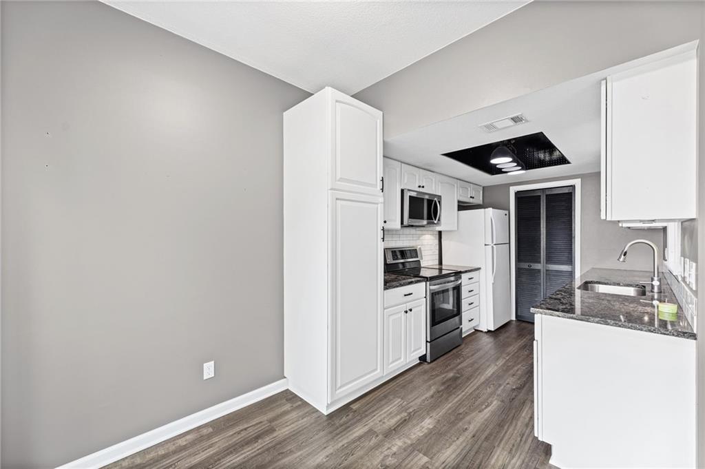 8058 Colony Lane