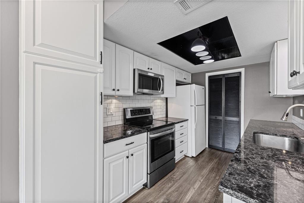 8058 Colony Lane