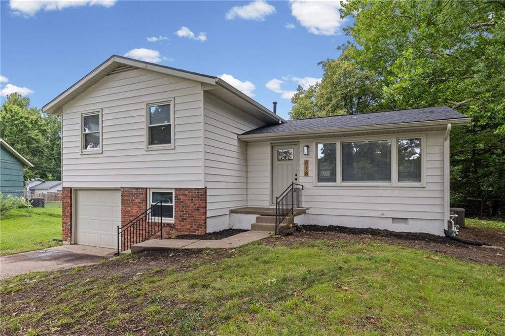 618 Saratoga Place