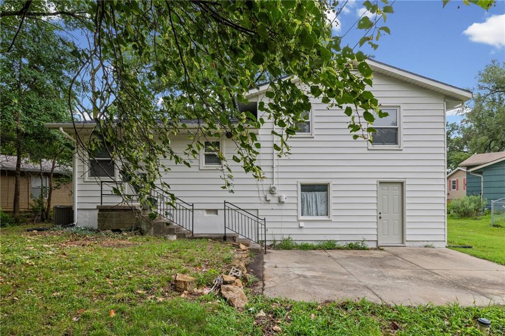 618 Saratoga Place