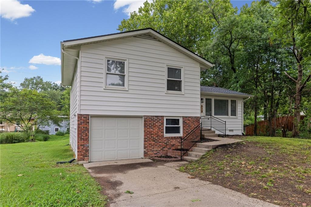 618 Saratoga Place