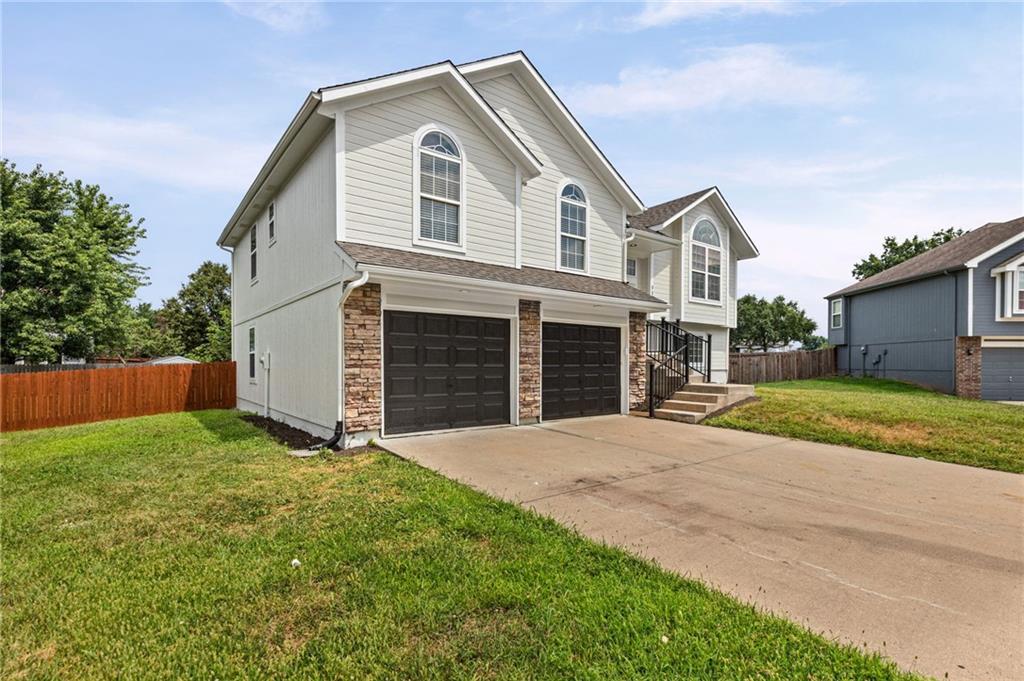 1106 Creekside Court