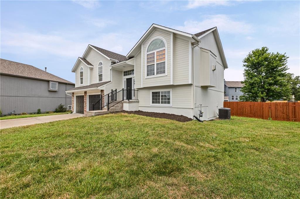 1106 Creekside Court