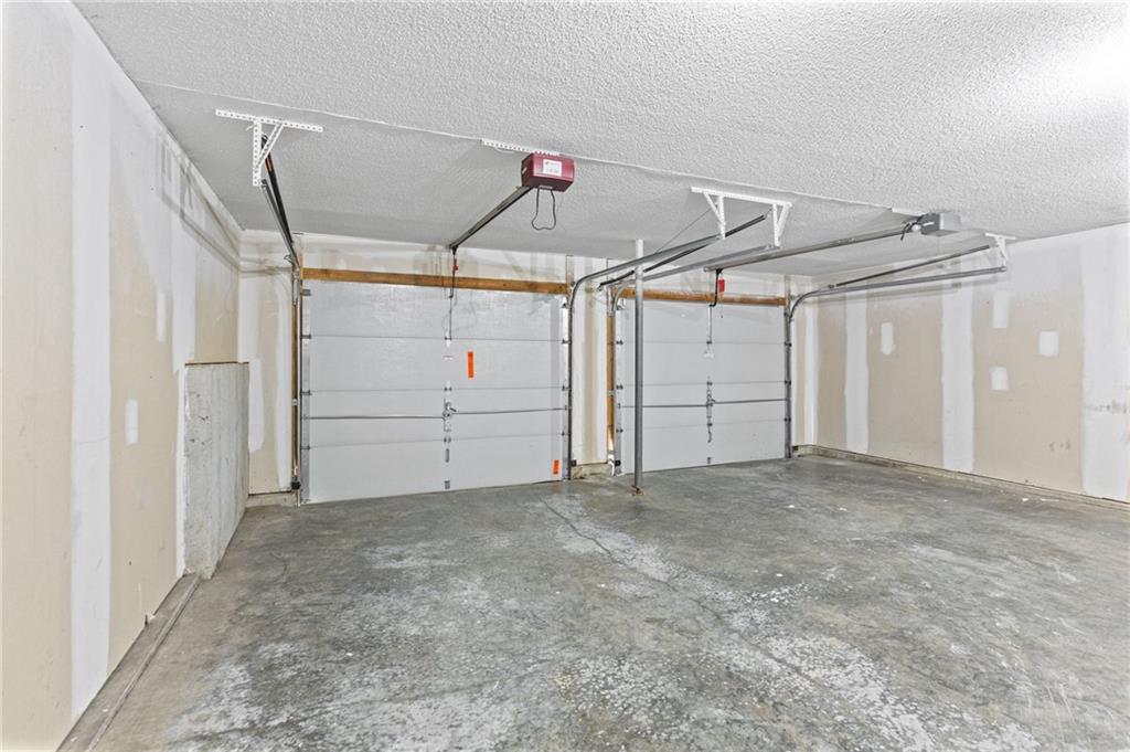 1106 Creekside Court