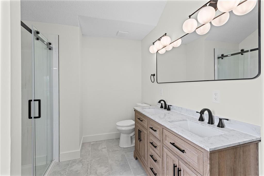 1106 Creekside Court
