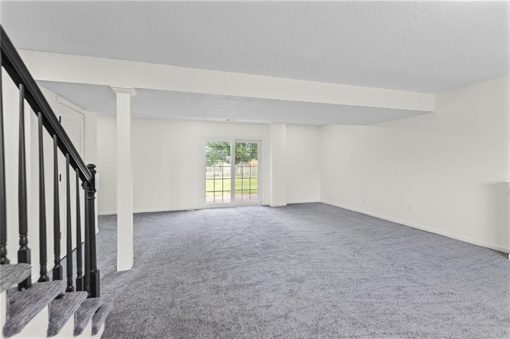 1106 Creekside Court