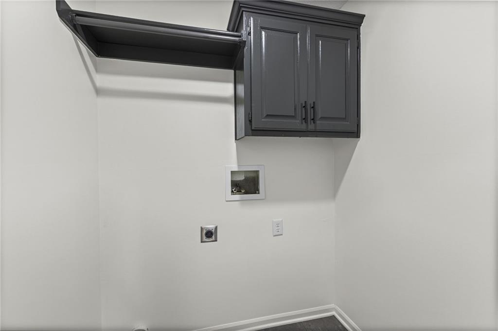 1106 Creekside Court