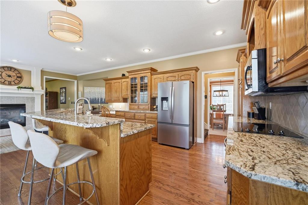 172 NE Hidden Ridge Lane