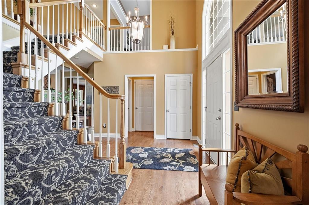 172 NE Hidden Ridge Lane