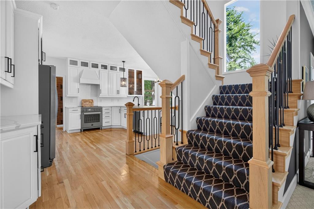 5210 W 157TH Place