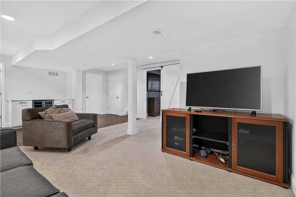 5210 W 157TH Place