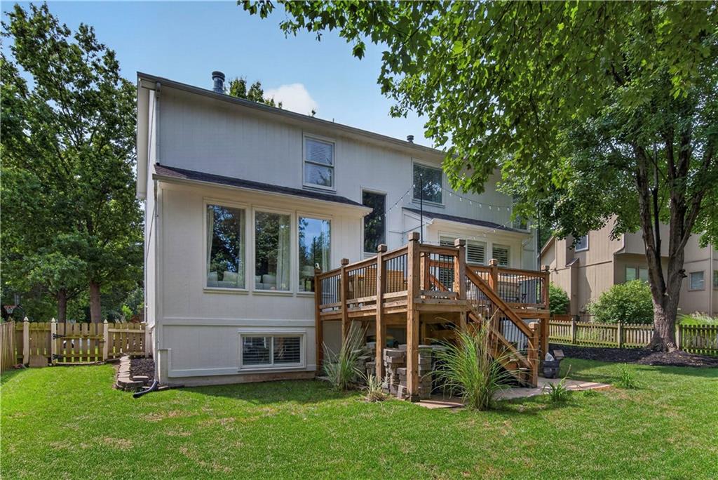 5210 W 157TH Place