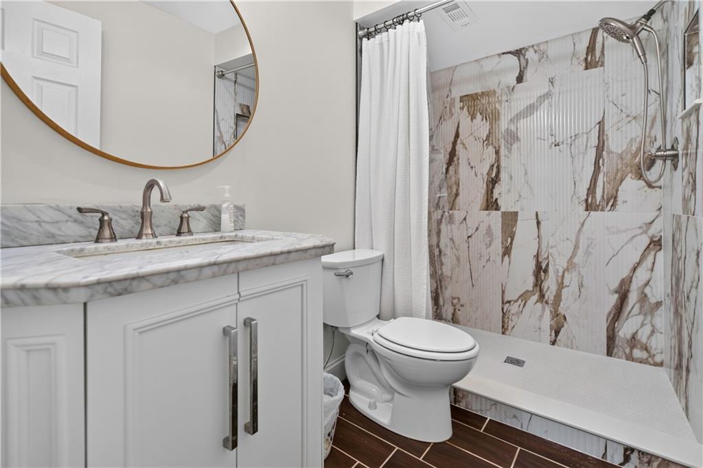 5210 W 157TH Place