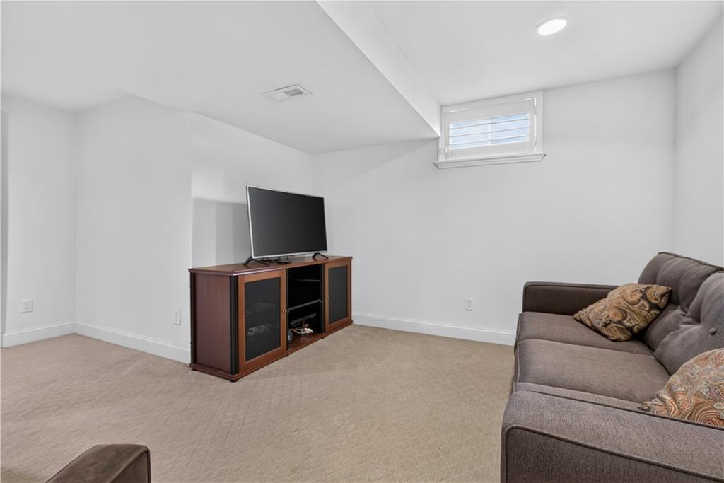 5210 W 157TH Place