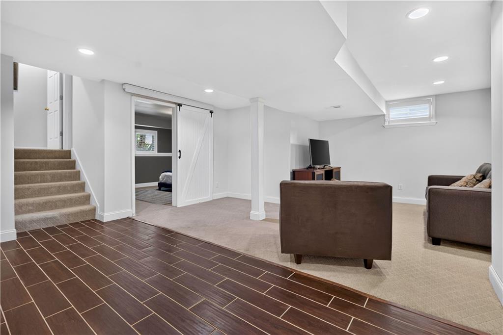 5210 W 157TH Place