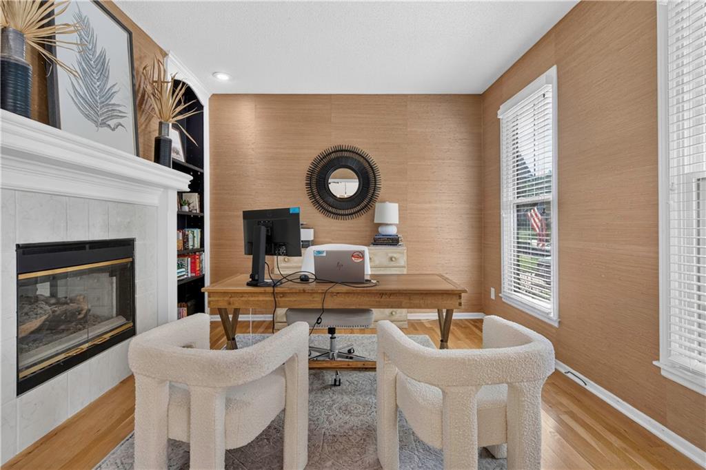 5210 W 157TH Place