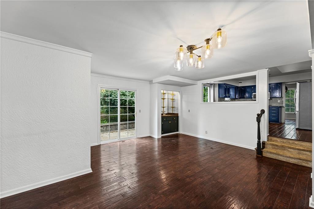 16042 Meadow Lane Drive
