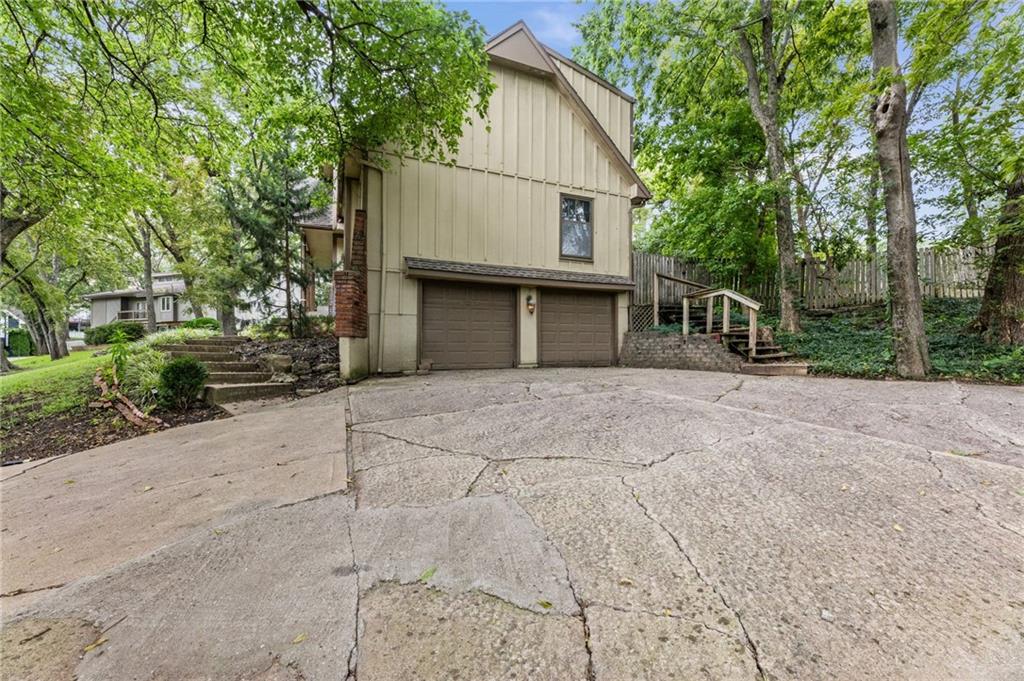 16042 Meadow Lane Drive