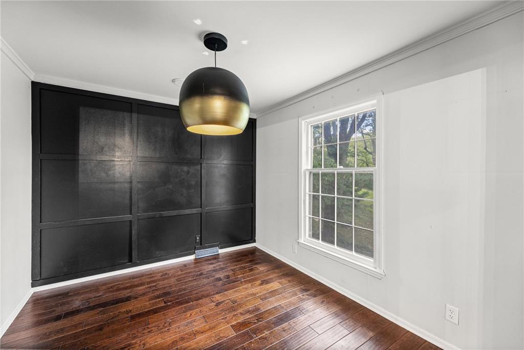 16042 Meadow Lane Drive