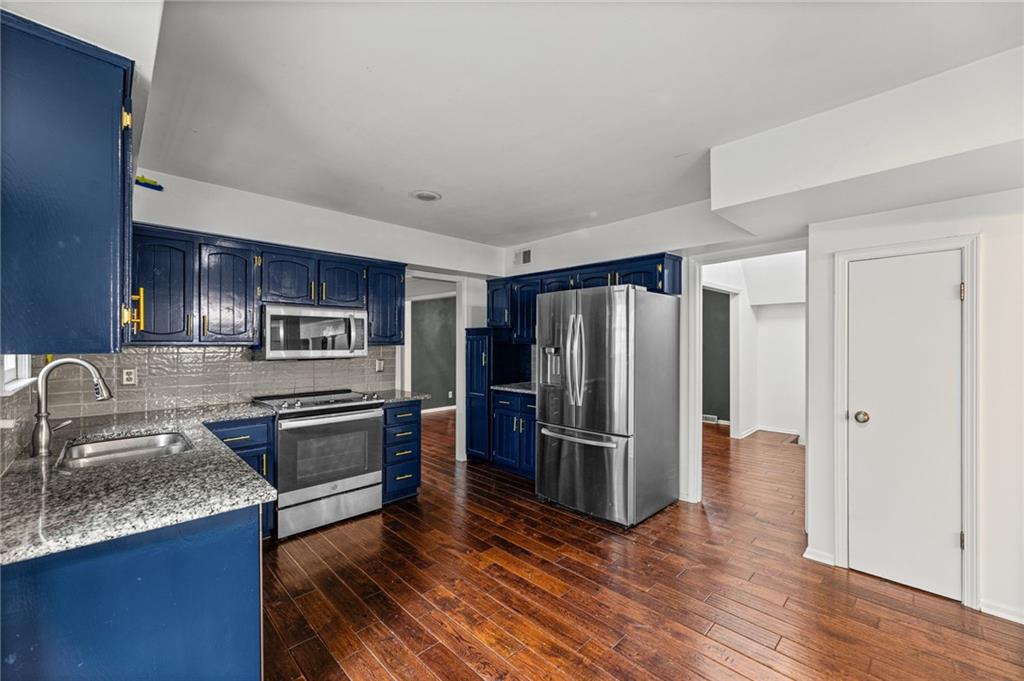 16042 Meadow Lane Drive