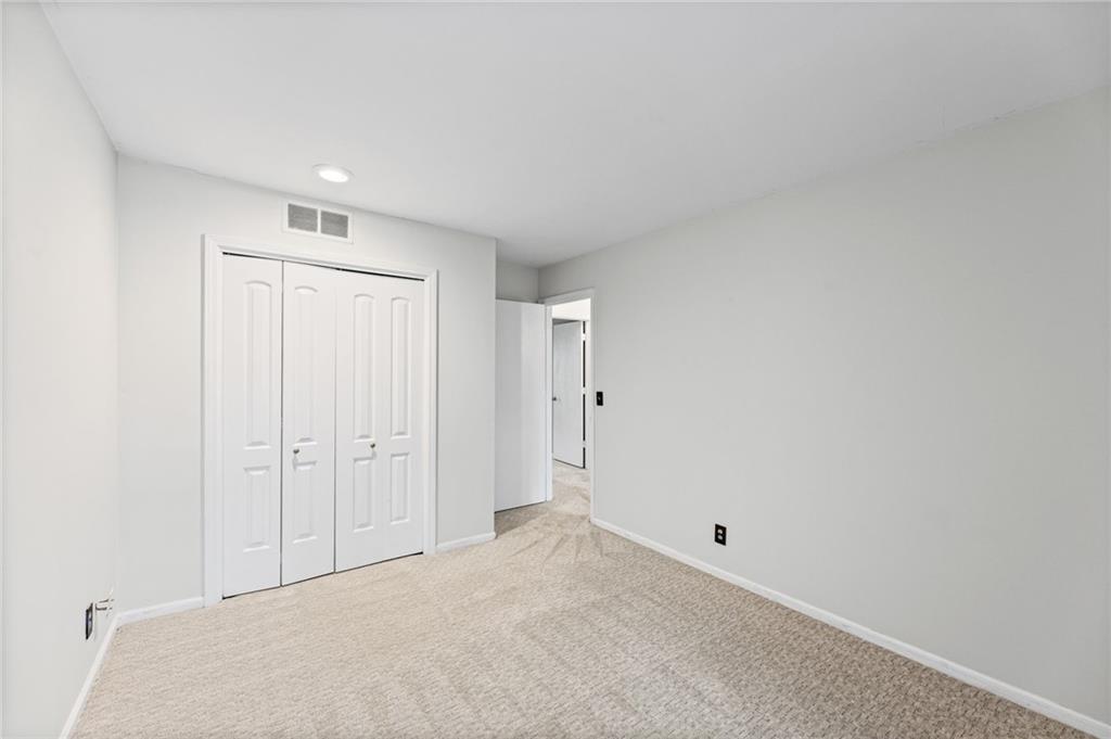 16042 Meadow Lane Drive