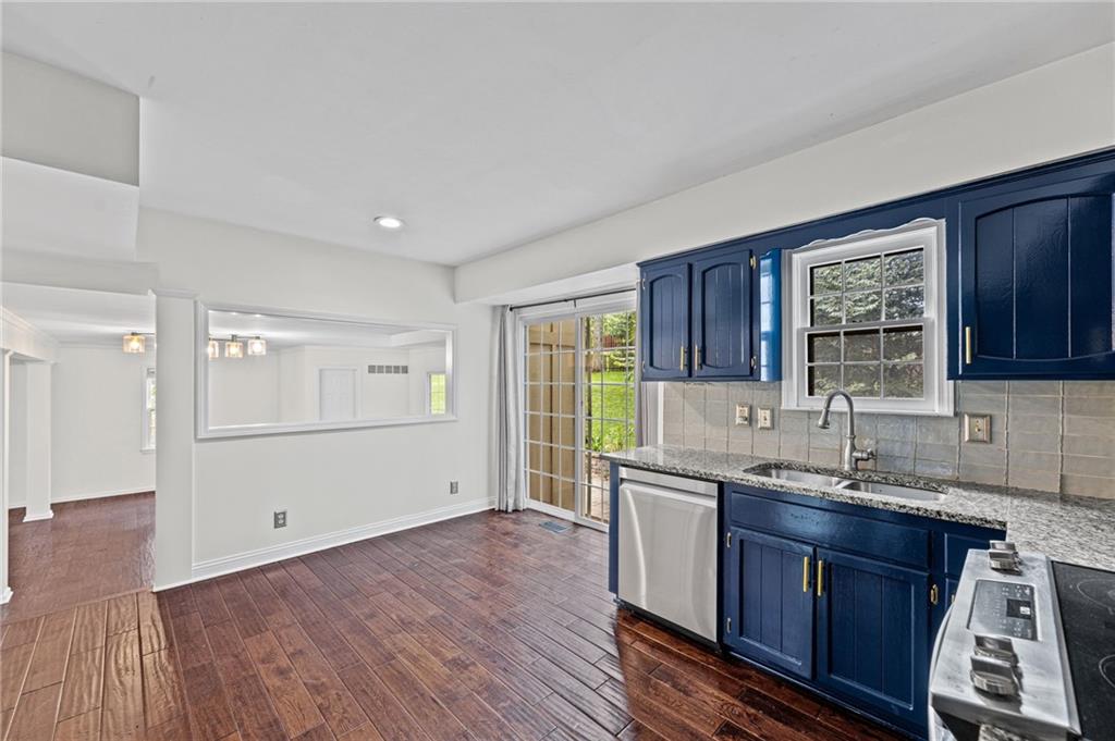 16042 Meadow Lane Drive