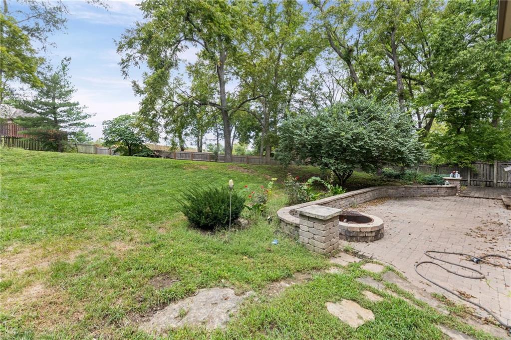 16042 Meadow Lane Drive