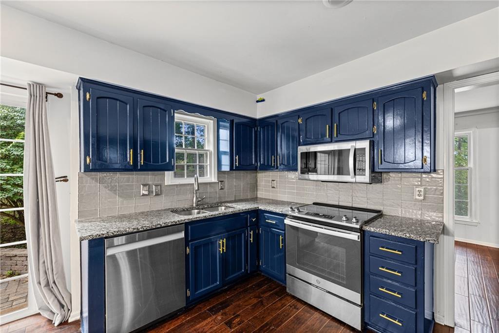 16042 Meadow Lane Drive