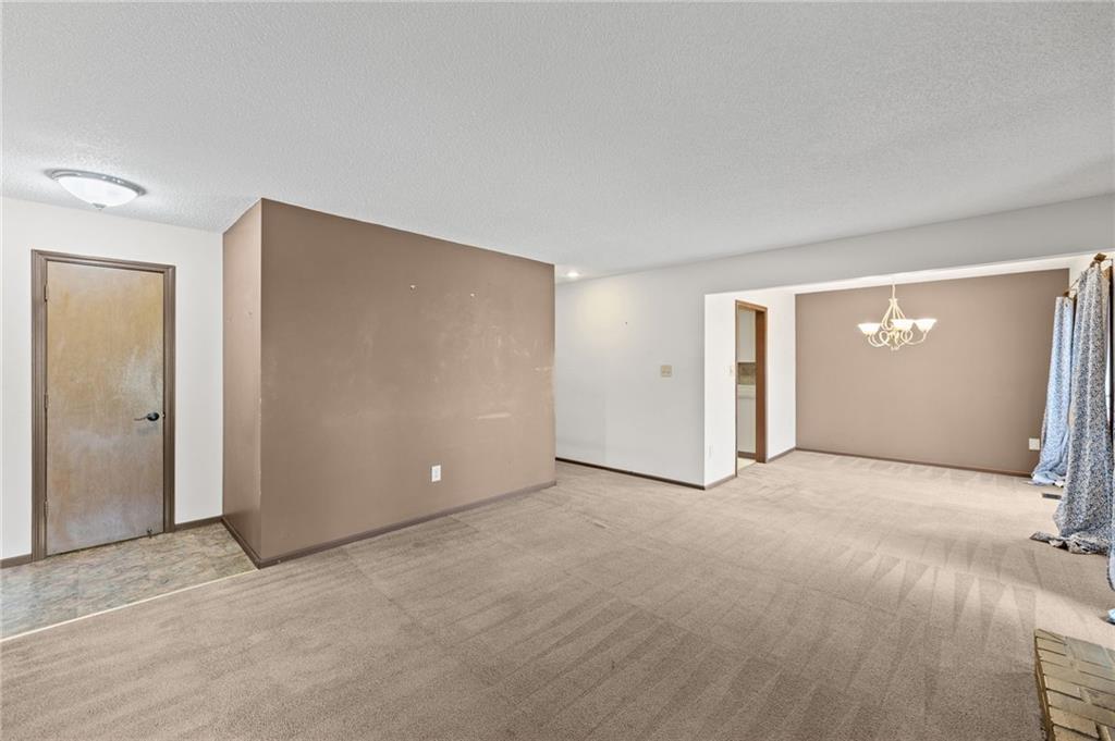 12218 Holmes Lane