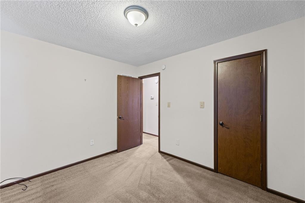 12218 Holmes Lane