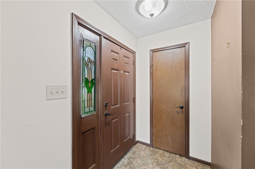 12218 Holmes Lane