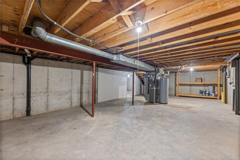 12218 Holmes Lane