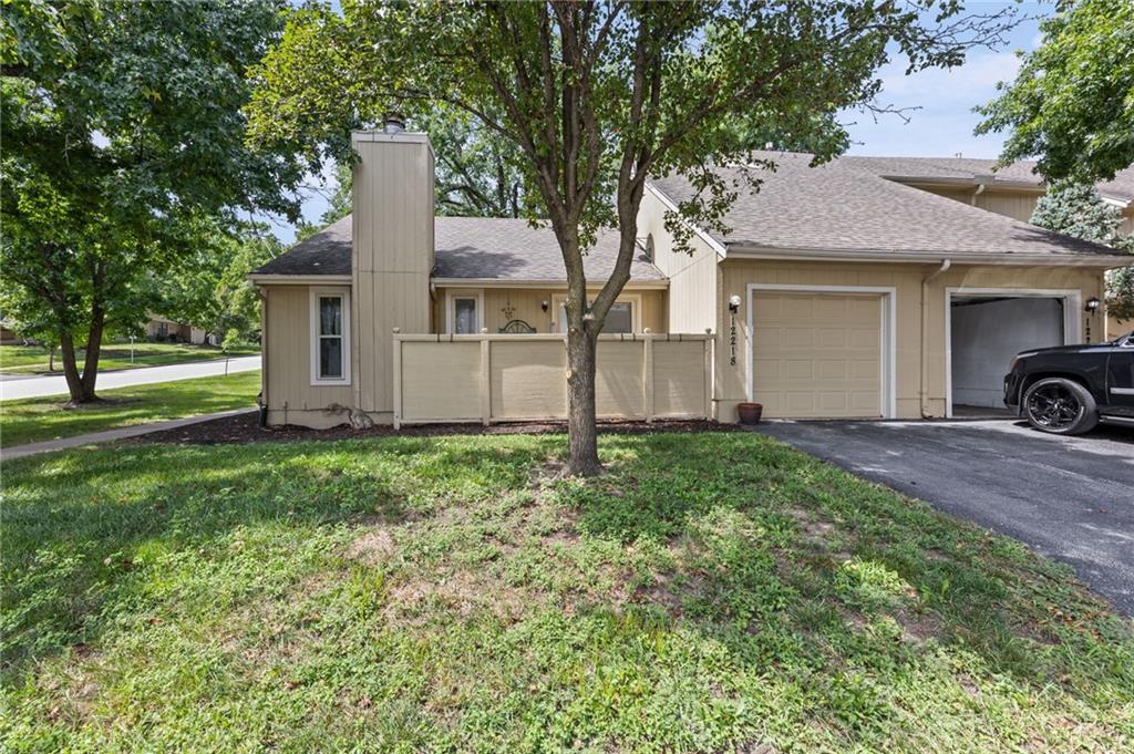 12218 Holmes Lane