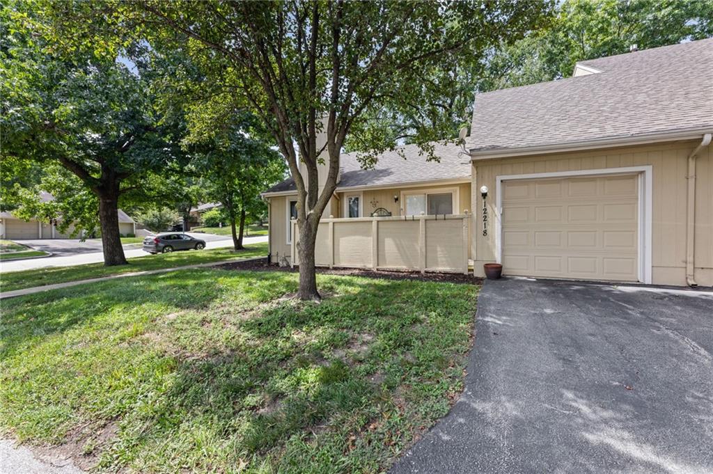 12218 Holmes Lane
