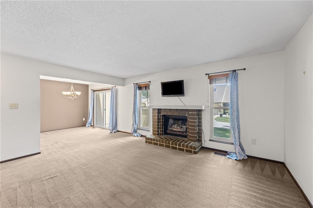 12218 Holmes Lane