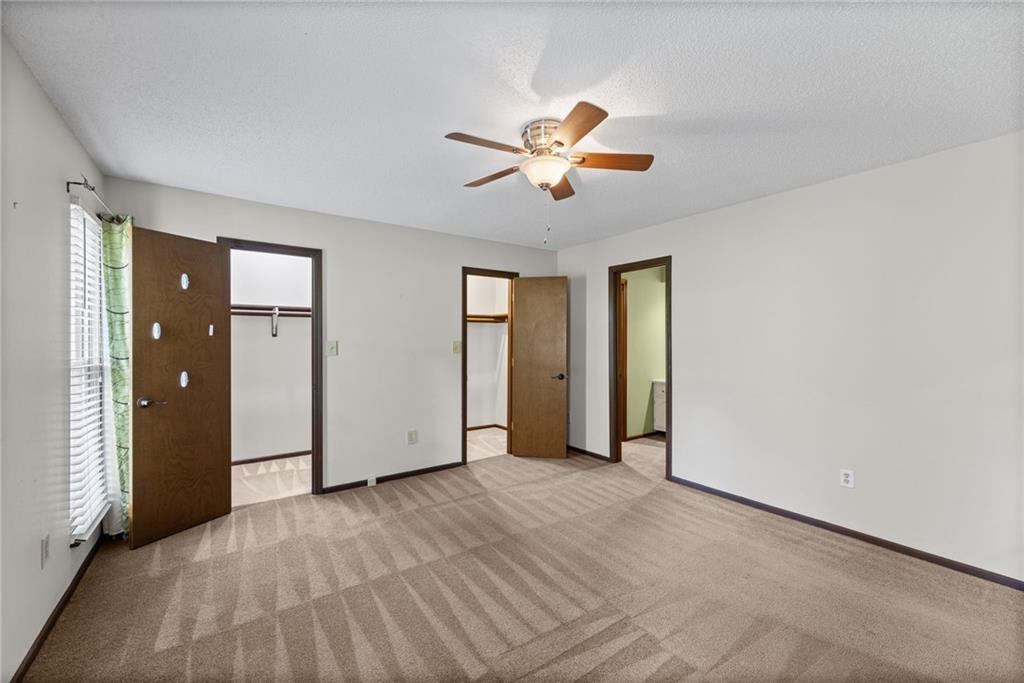 12218 Holmes Lane