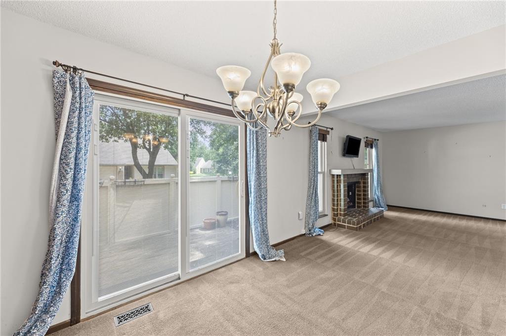 12218 Holmes Lane