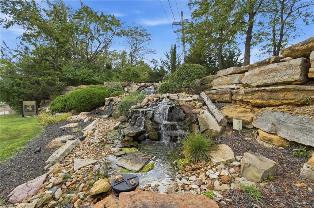 7650 Forest Park Drive