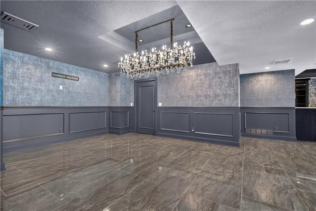 3805 W 123rd Street