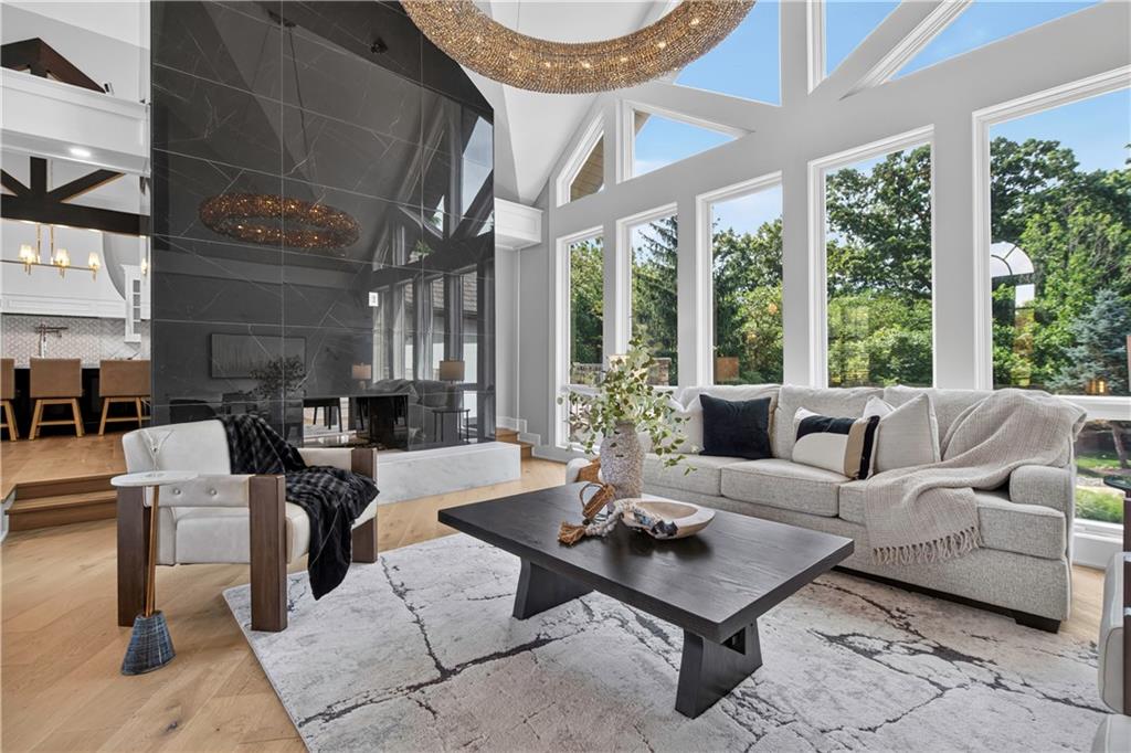 3805 W 123rd Street