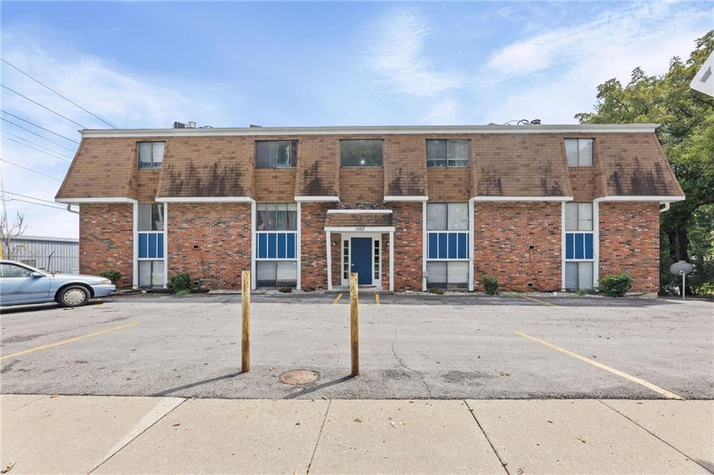 1507 High Grove Road