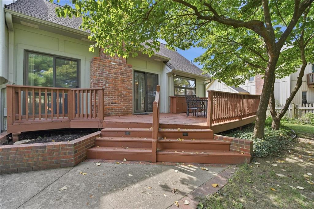 9332 W 116th Terrace