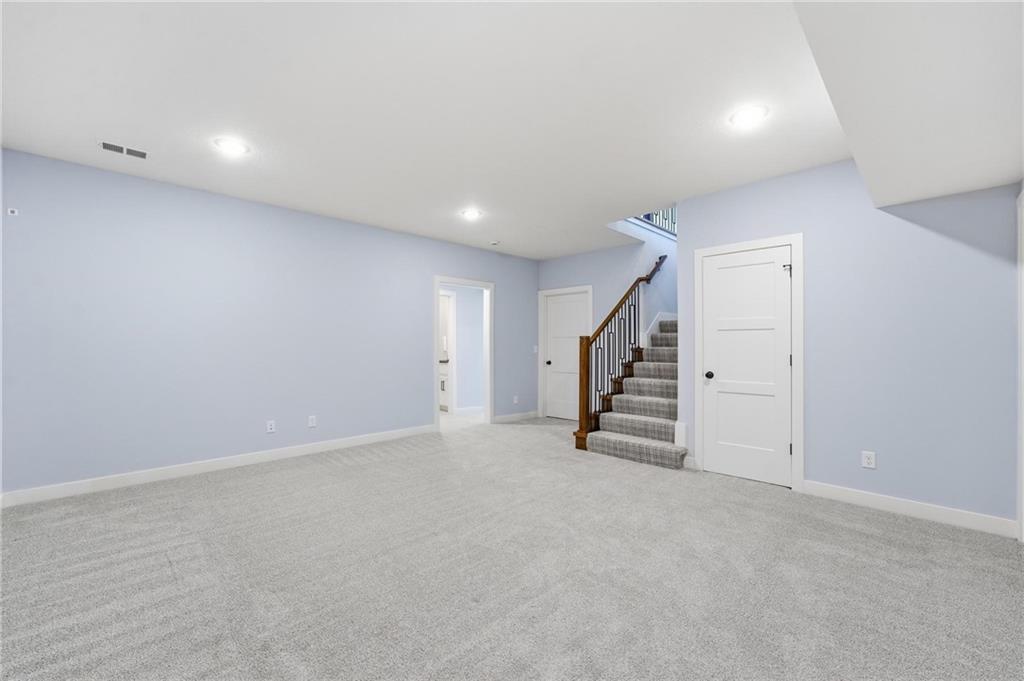 9436 Aurora Street