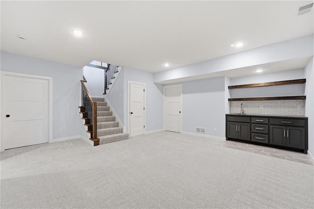 9436 Aurora Street