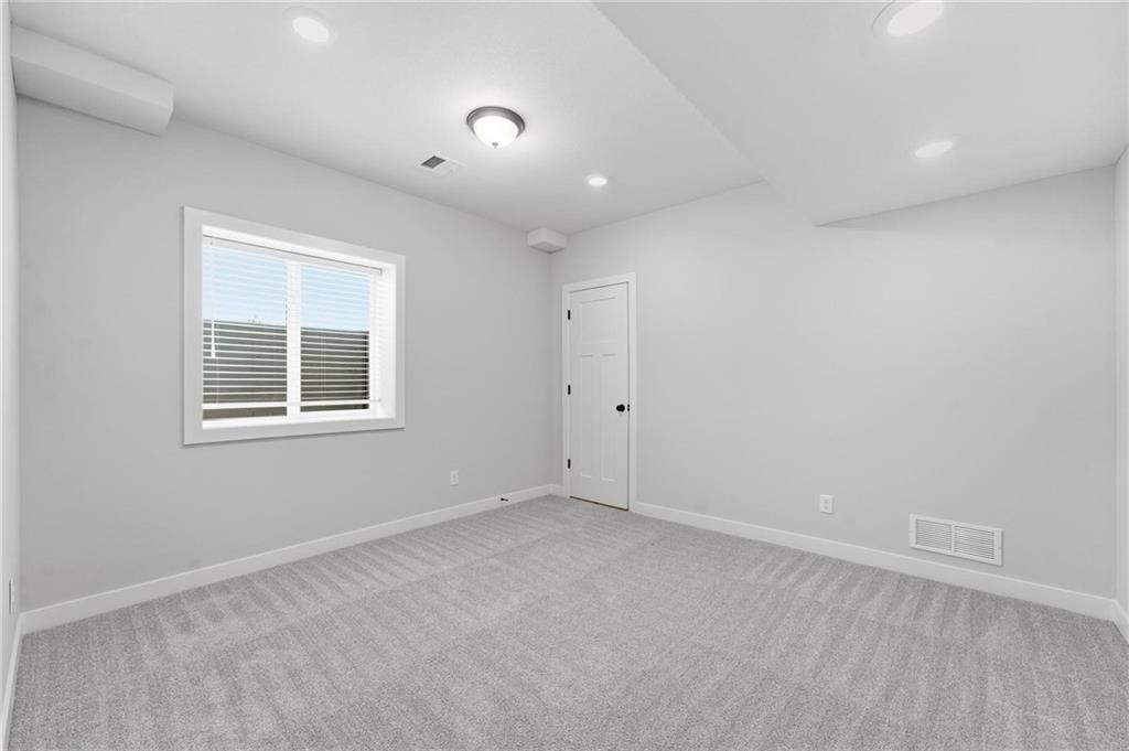 9436 Aurora Street