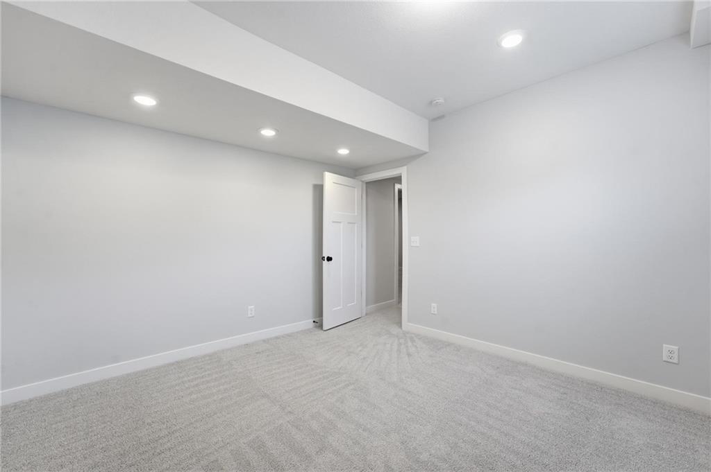 9436 Aurora Street