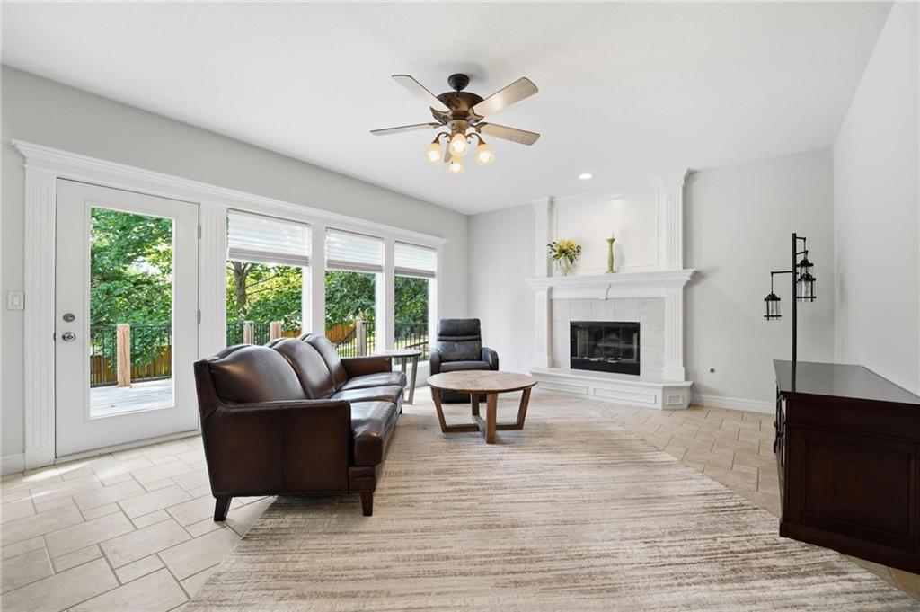21221 W 81st Place
