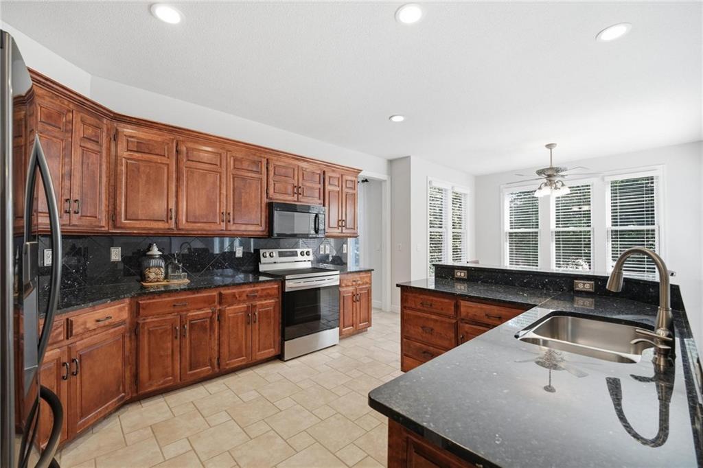 21221 W 81st Place